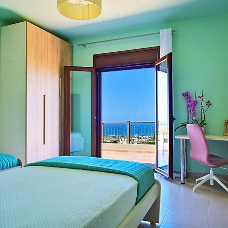 Ventana Al Mar!